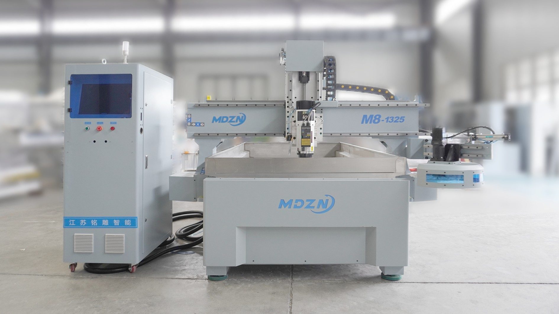 M8-1325 CNC-Profilmaschine