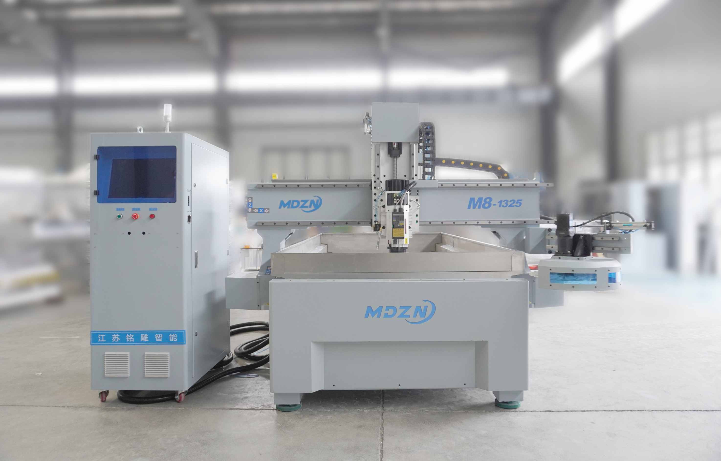 M8-1325 CNC-Profilmaschine