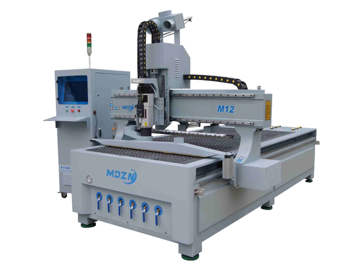 Hochleistungs-CNC-Fräsmaschine M12 Basic mit luftgekühlter Spindel
