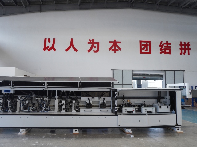 962P LHD Laser-Kantenanleimmaschine mit horizontaler Ausrichtungsfunktion