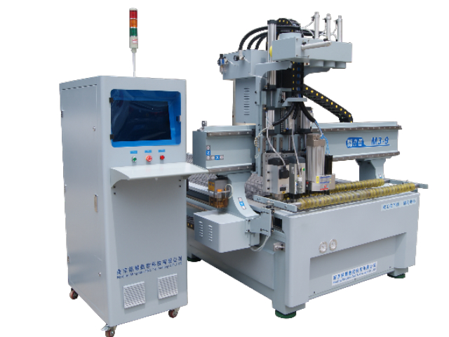 M3-9 Holzbearbeitungszentrum